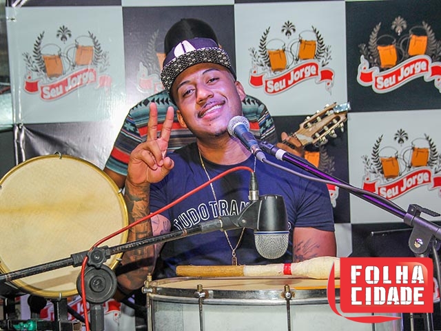 2411_turma_do_samba_no_bar_seu_jorge_9251.jpg