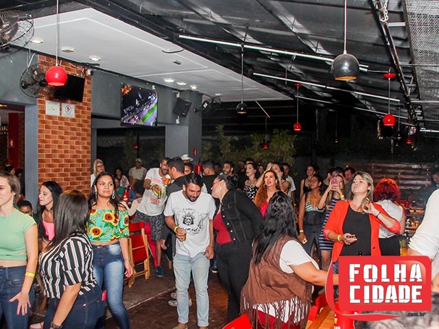 2436_domingueira_com_pda_no_bar_seu_jorge_6655.jpg