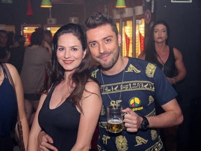 2285_aminas_a_trois_no_joey_pub_6891.jpg