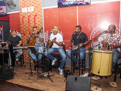 2331_vem_pra_roda_do_seu_jorge_2114.jpg