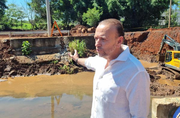 Edinho_em_visita_yZ_obra_na_Via_Expressa.jpg