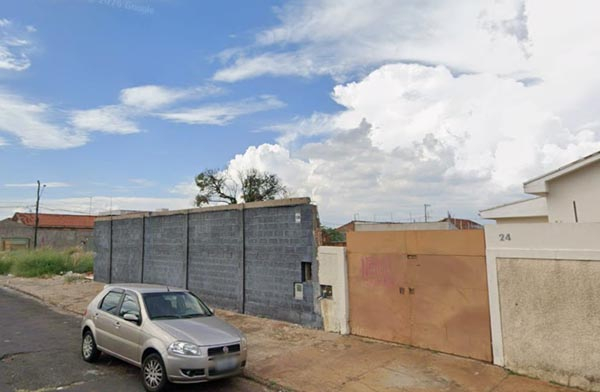 Imyveis_no_Jardim_das_Estayyes_foram_intimados_e_multados_pela_falta_de_limpeza_Foto_-_Google_Street_View.jpg